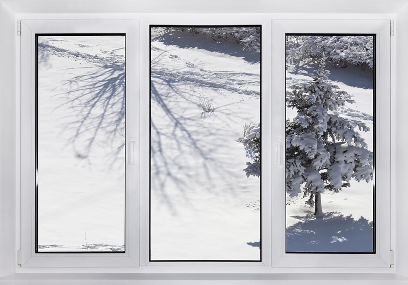 Фото: большое трехстворчатое окно в доме © depositphotоs.com &nbsp;